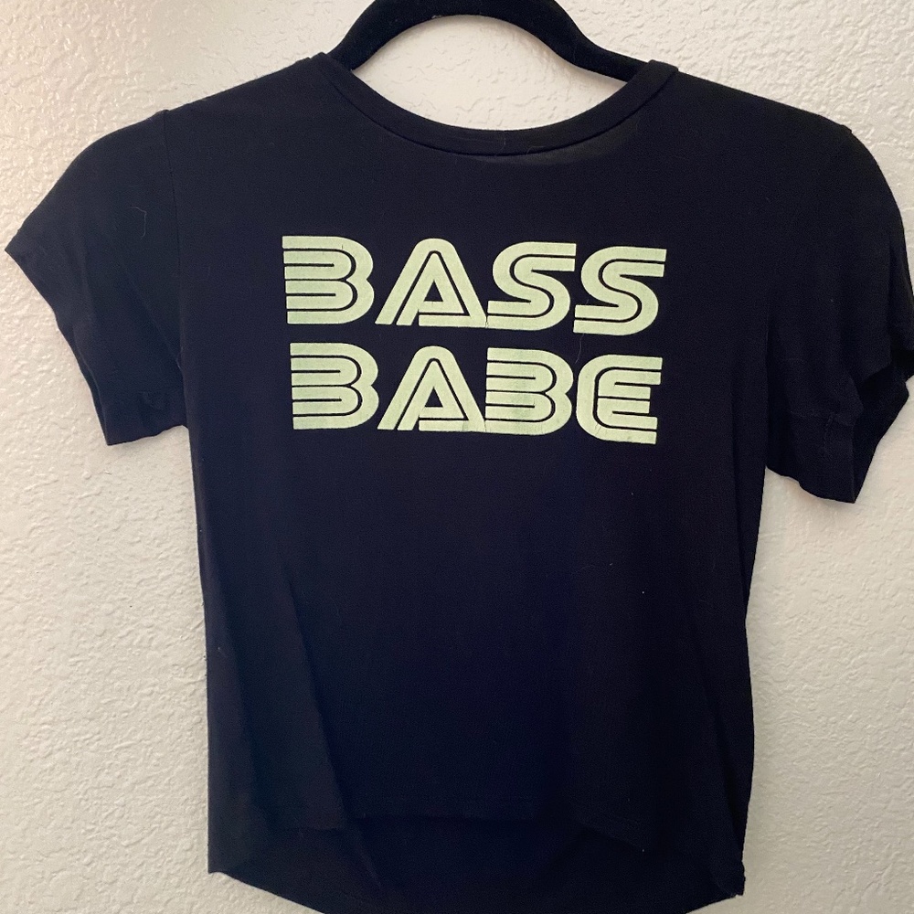 Dolls kill club exx bass babe crop top